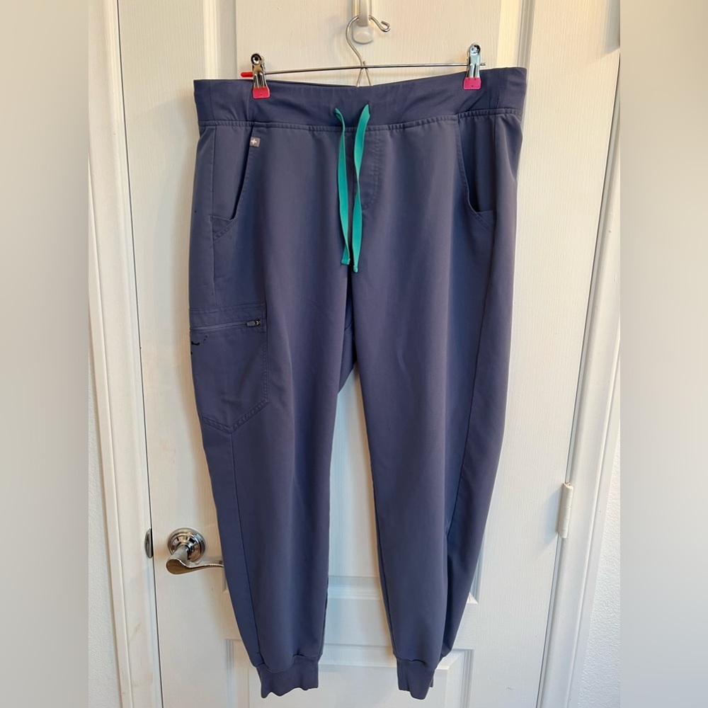 Figs Women's Jogger Pants in Gray with Teal Drawstring